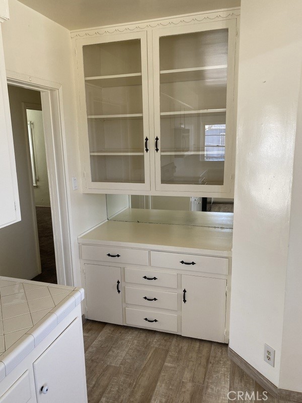 137 W Fredricks