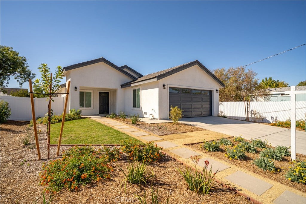 336 E Mead