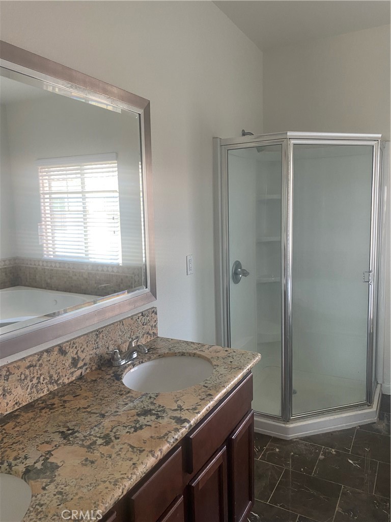 DALE VILLAS - Residential Lease