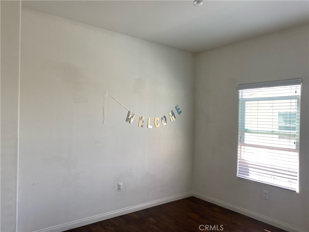 DALE VILLAS - Residential Lease