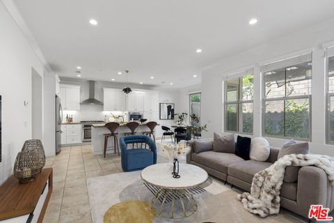 Photo of 141 Tidal, Irvine, CA 92620 (MLS # 25603843)