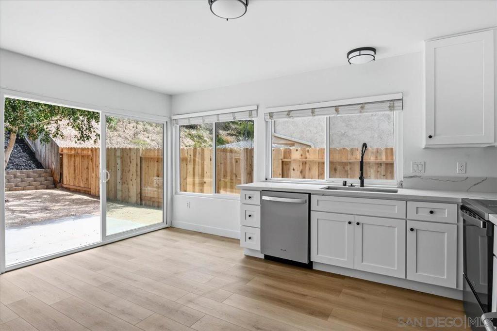 1507 LOWER LAKE COURT