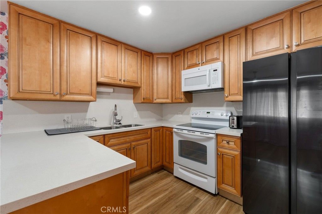 Photo of 15015 Sherman Way #314, Van Nuys, CA 91405 (MLS # SR25161200)