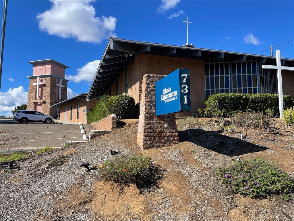 731 S Stage Coach Lane