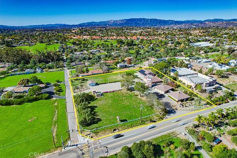 731 S Stage Coach Lane Fallbrook CA 92028