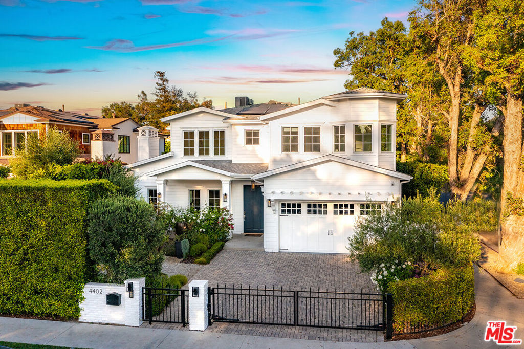 Properties 1 4402 Ledge Avenue