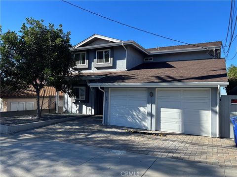 1881 Molino Signal Hill CA 90755