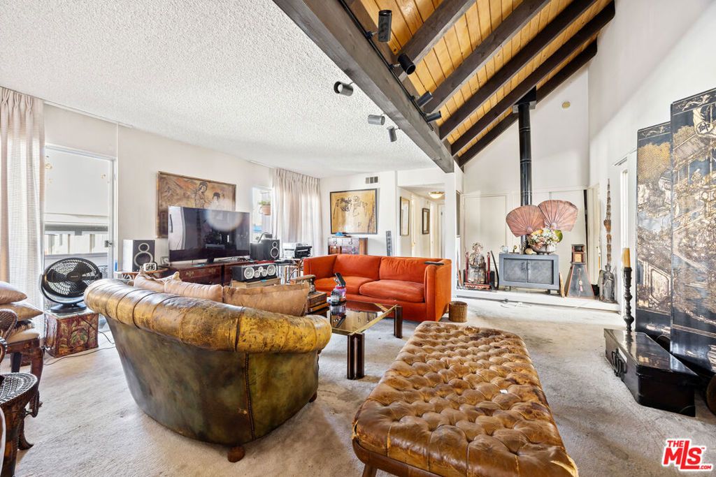 Photo of 10396 Almayo Avenue #5, Los Angeles, CA 90064 (MLS # 25625957)