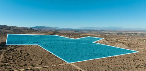 Photo of 7 Jeep Road, Littlerock, CA 93543 (MLS # OC25263166)