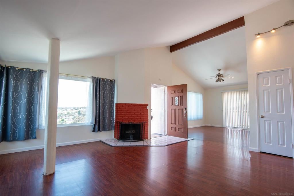 1319 Grand Ave.