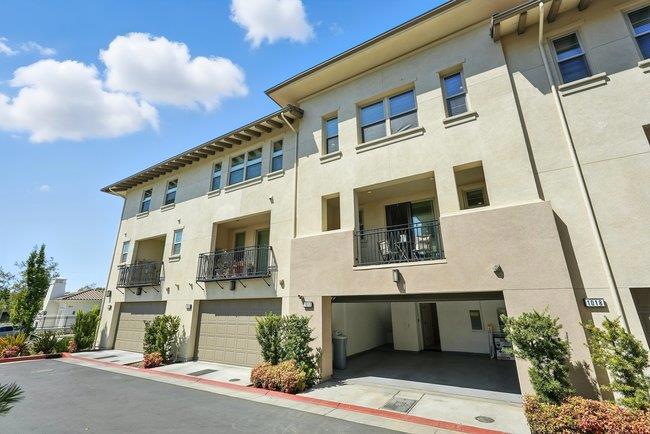 1012 Foxglove Place