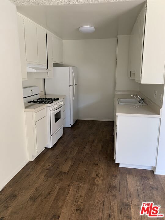 11525 Rochester Avenue 204