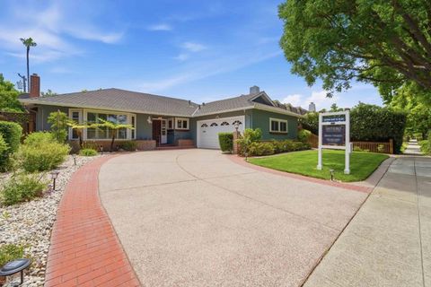 Photo of 1750 Valpico Drive, San Jose, CA 95124 (MLS # ML82050630)