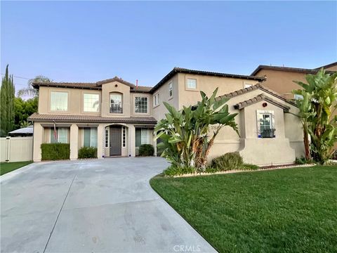 Photo of 37582 Newcastle Road, Murrieta, CA 92563 (MLS # SW26049132)