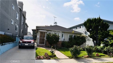 11974 Walnut Lane Los Angeles CA 90025