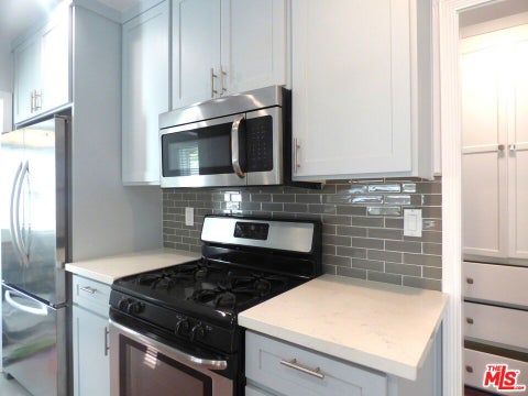 Photo of 1844 S BARRINGTON Avenue, Los Angeles, CA 90025 (MLS # 26103120)