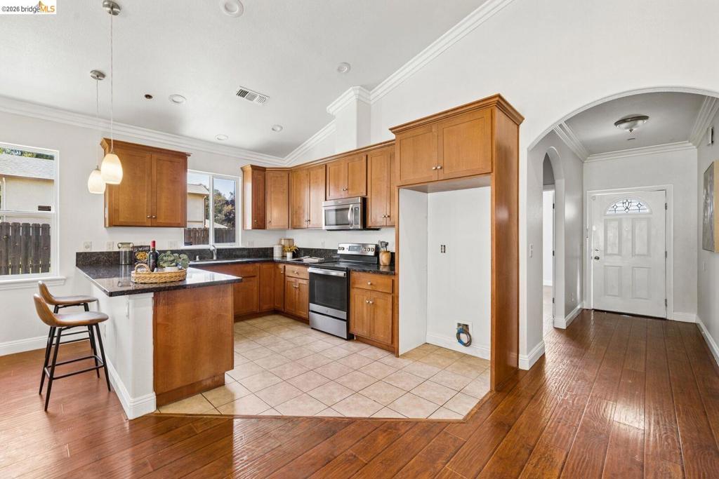 1501 Rene AVE