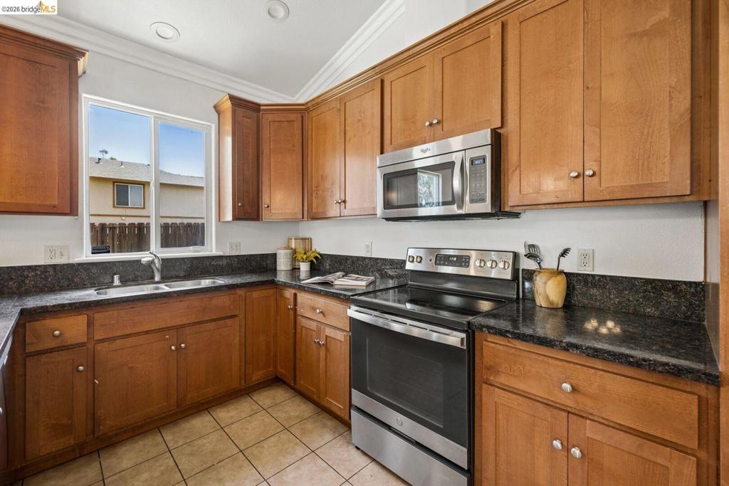 1501 Rene AVE