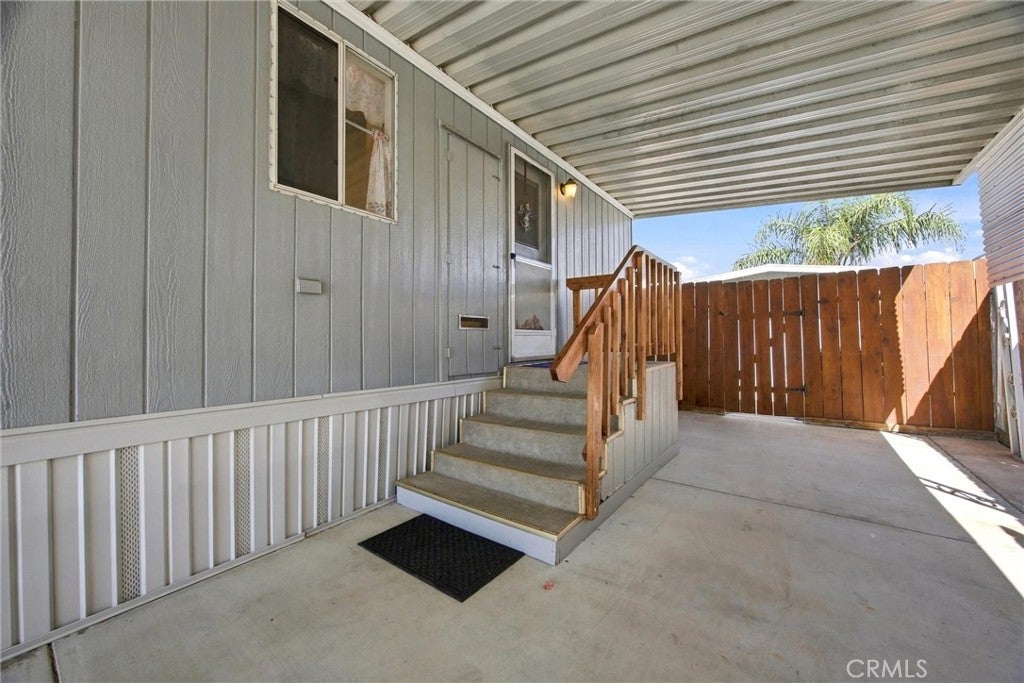 1301 Taft Highway
