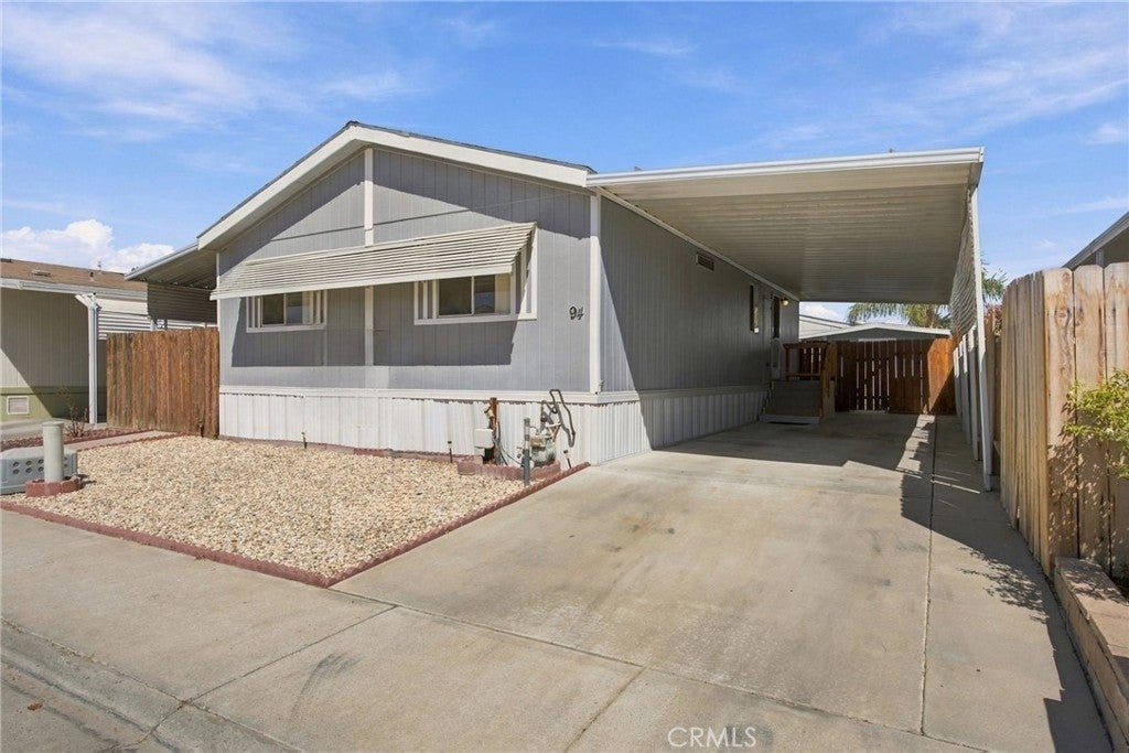 1301 Taft Highway