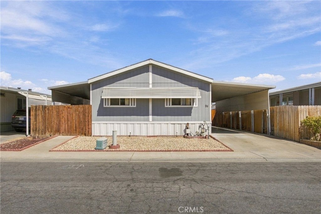 1301 Taft Highway