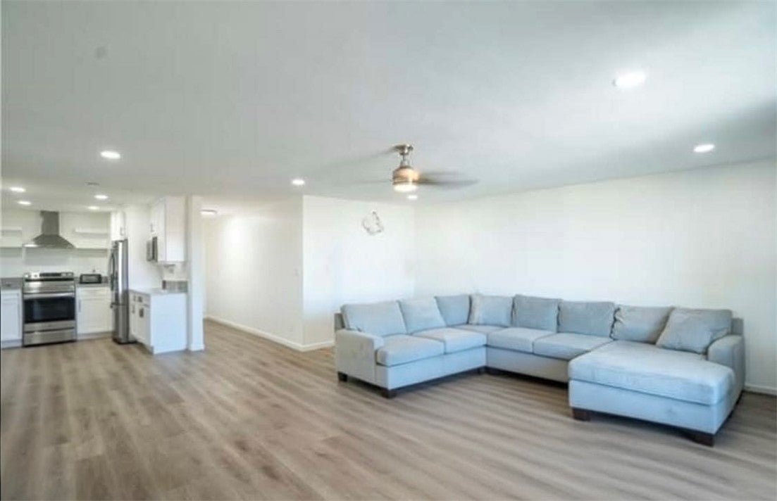 1770 Ximeno Avenue 202