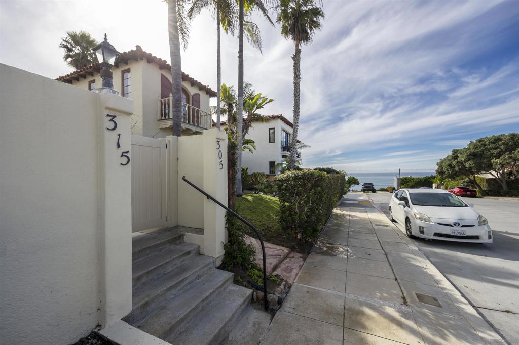 La Jolla - Residential Lease