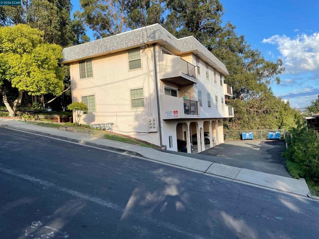 521 Laurel Ave