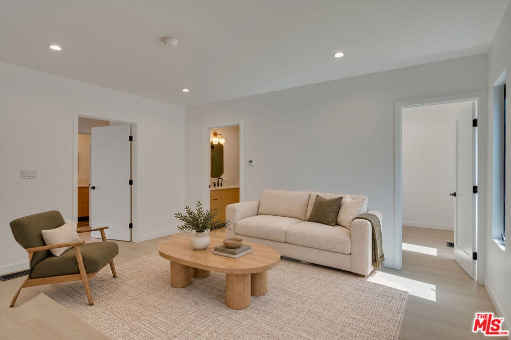 Photo of 1223 Havenhurst Drive #2, West Hollywood, CA 90046 (MLS # 26102131)