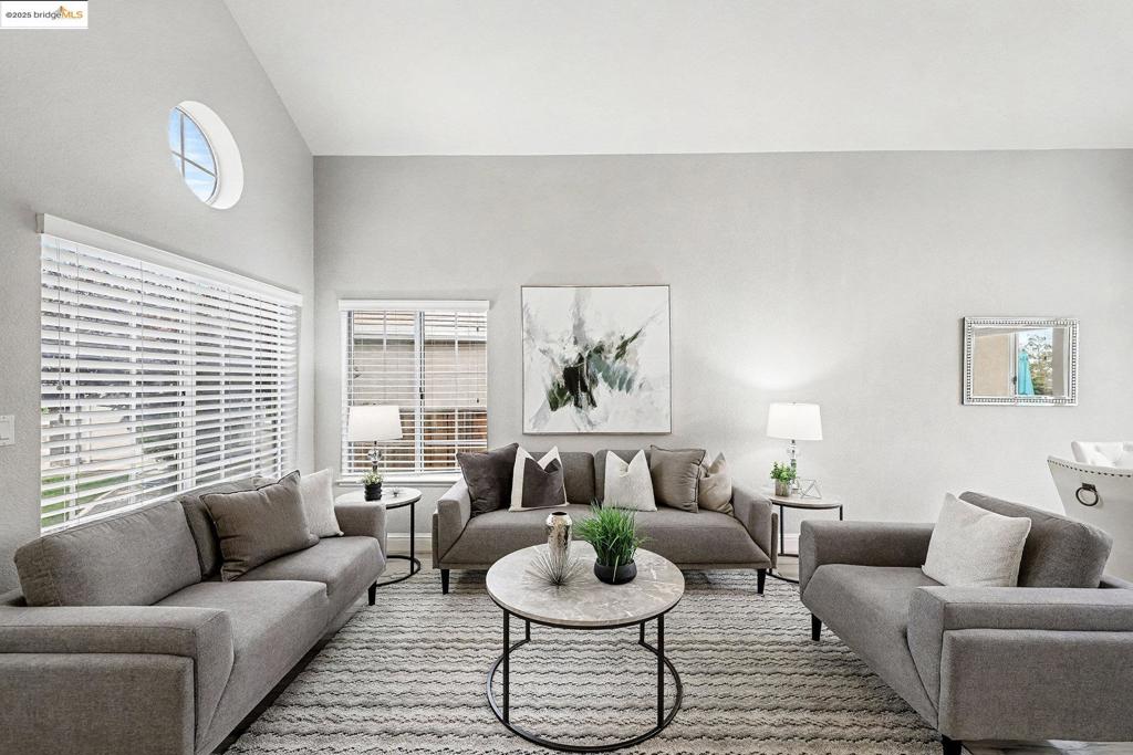 DISCOVERY BAY COUNTRY CLUB - Residential