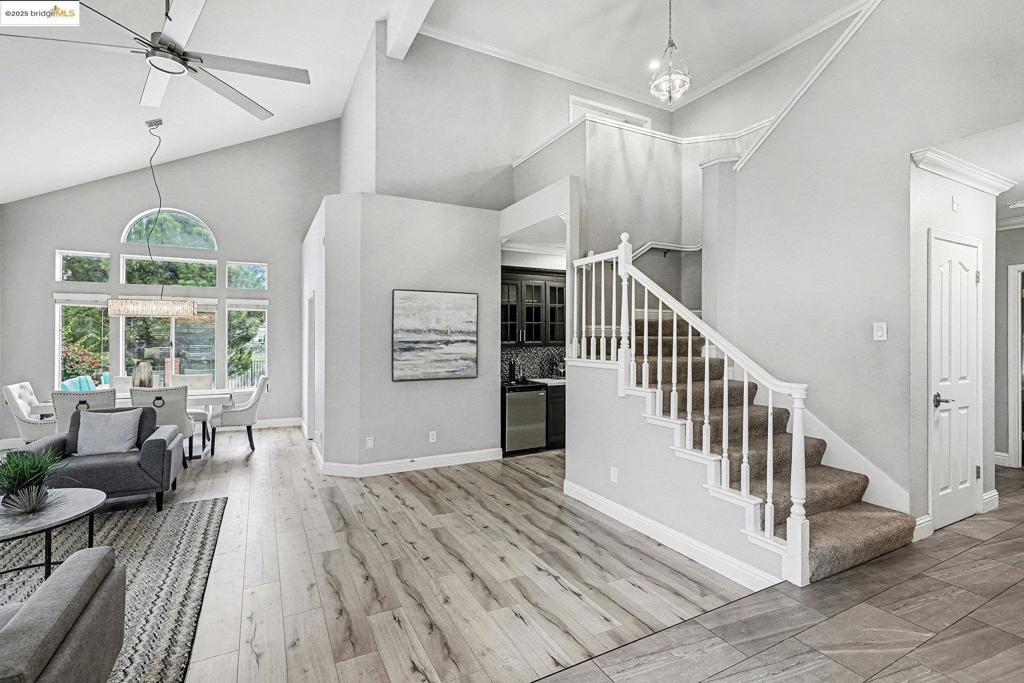 DISCOVERY BAY COUNTRY CLUB - Residential