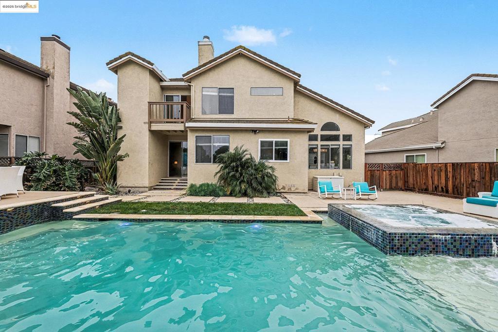 DISCOVERY BAY COUNTRY CLUB - Residential