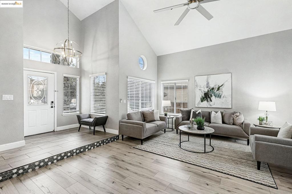 DISCOVERY BAY COUNTRY CLUB - Residential