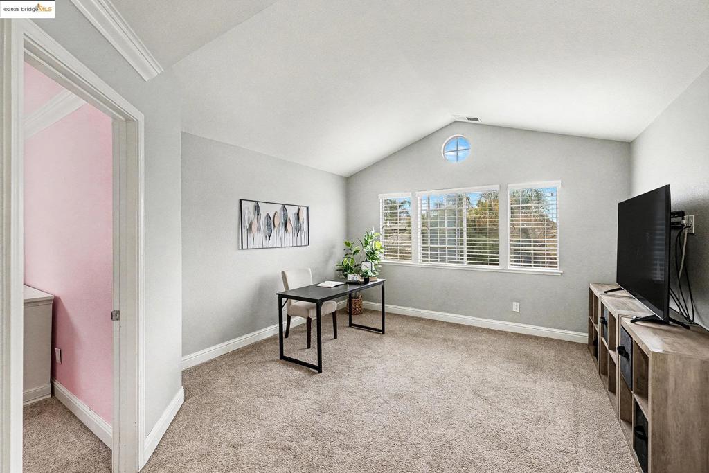 DISCOVERY BAY COUNTRY CLUB - Residential