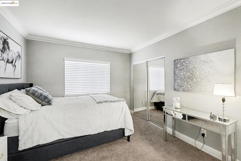 DISCOVERY BAY COUNTRY CLUB - Residential