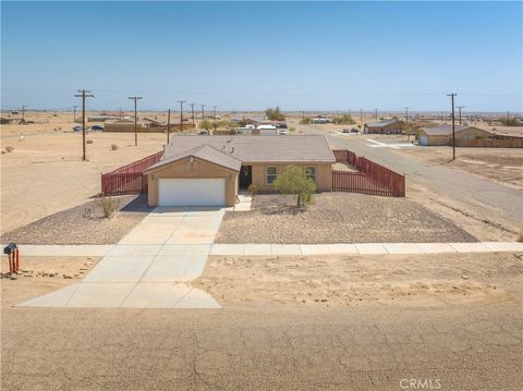 Photo of 1928 Sunset Avenue, Thermal, CA 92274 (MLS # PW25119607)