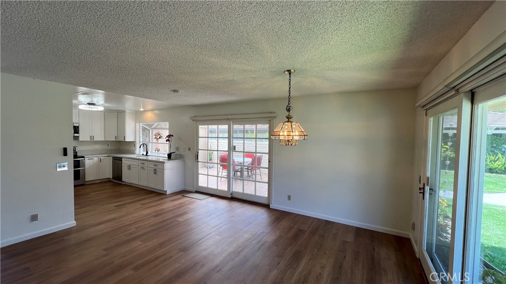 27112 Via Chiquero B