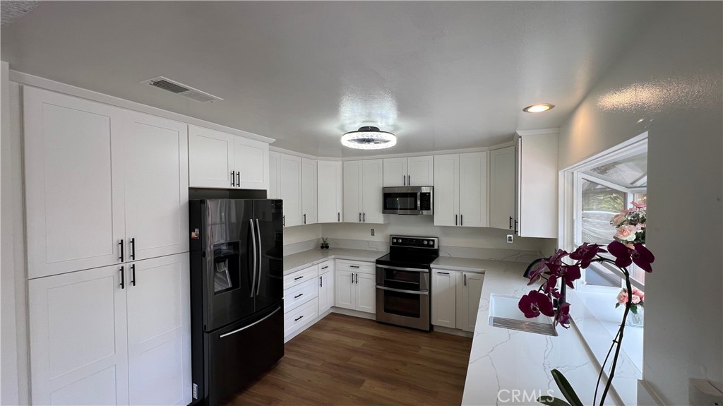 27112 Via Chiquero B