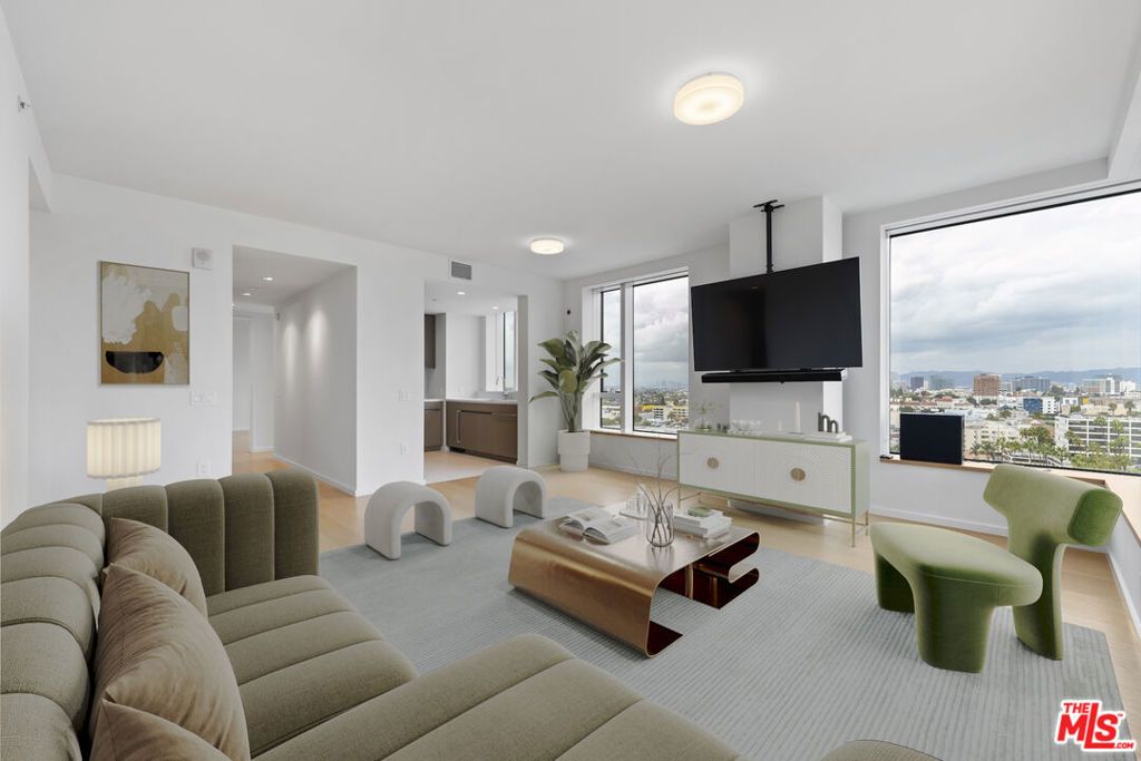 Photo of 889 Francisco Street #1508, Los Angeles, CA 90017 (MLS # 25621877)