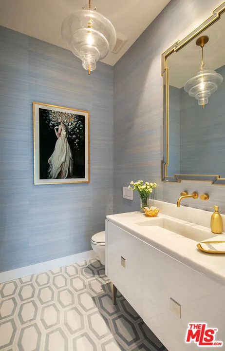 Santa Barbara, California 93103, United States, 4 Bedrooms Bedrooms, ,4 BathroomsBathrooms,Residential,Active,124105