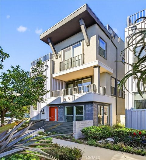 Photo of 1015 Somerton, Costa Mesa, CA 92627 (MLS # OC26037218)