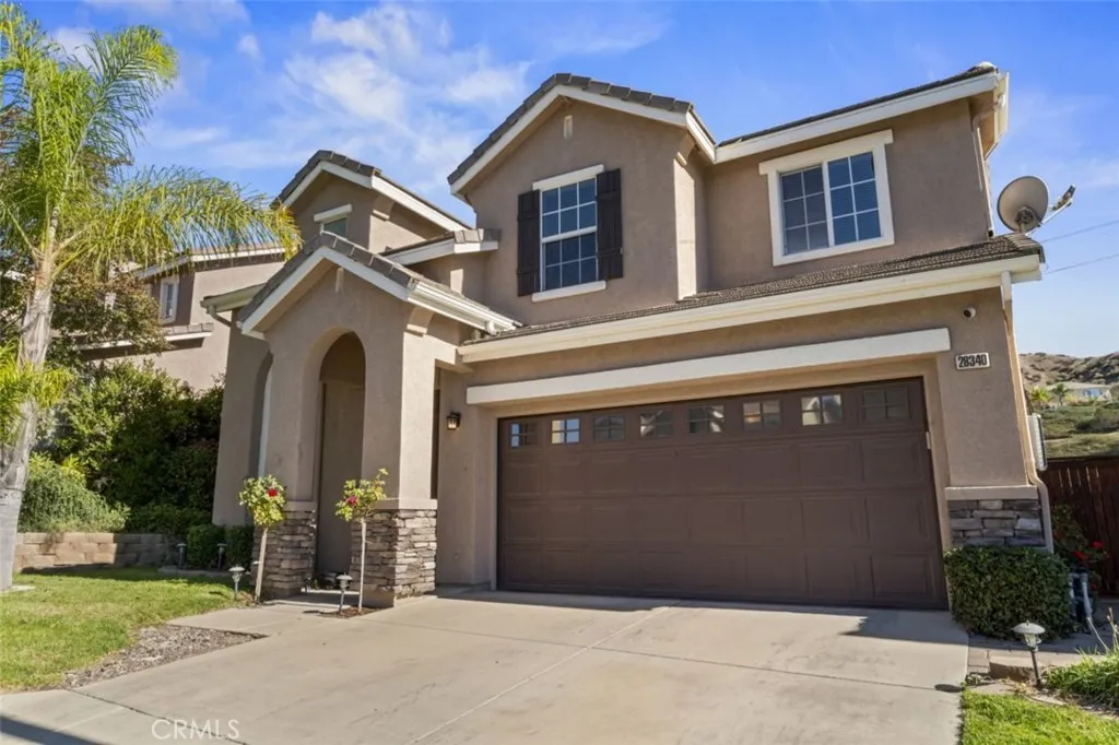 Saugus, California 91350, United States, 3 Bedrooms Bedrooms, ,3 BathroomsBathrooms,Residential,Active,241833