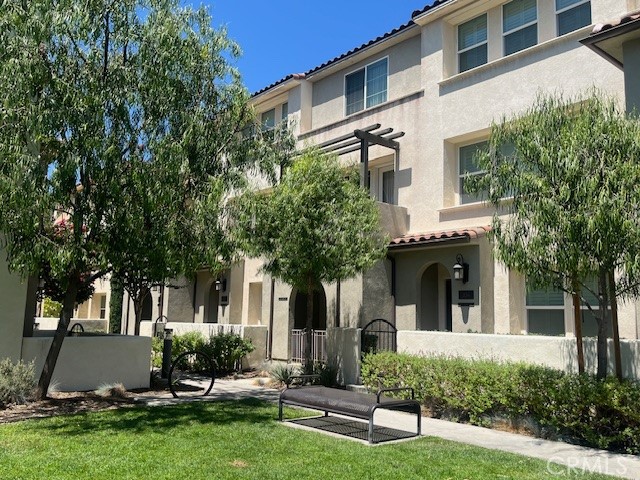 Welcome to this light-filled, contemporary townhome built by Olson Homes—perfectly situated for convenience and lifestyle. Located in a highly desirable area with easy access to major freeways, shopping centers, grocery stores, restaurants, schools, and just minutes from the Metrolink station. Inside, you'll find a spacious 3-bedroom, 3-bath layout thoughtfully designed for versatility and comfort: Two ensuite bedrooms on the third floor, each with walk-in closets. One additional bedroom and full bath on the second floor—ideal for guests or a home office. The chef’s kitchen boasts crisp white granite countertops, sleek stainless steel appliances, and upgraded soft-close drawers, all flowing into an airy open floor plan with wide wood plank flooring—an entertainer’s dream! Unwind on your private balcony, perfect for morning coffee or evening relaxation. Plus, enjoy the convenience of: In-unit laundry room, direct-access tandem 2-car garage, unassigned guest parking with permit and community amenities including EV charging stations and BBQ area
The sale includes the refrigerator, washer and chest freezer —making this move-in ready home even more effortless.
If you’re seeking style, functionality, and unbeatable location—this is your place to call home.