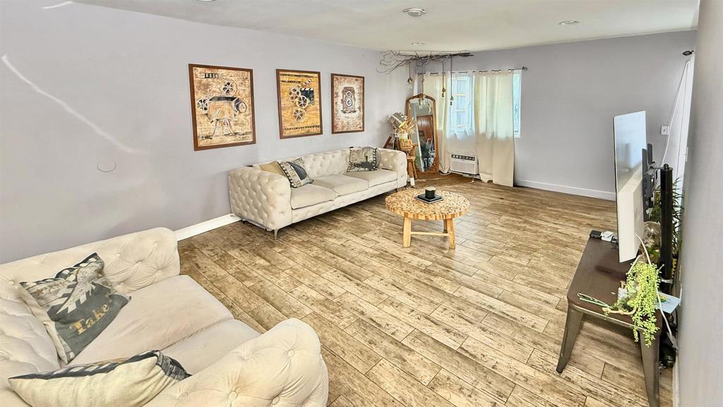 10235 Madrid Way 114