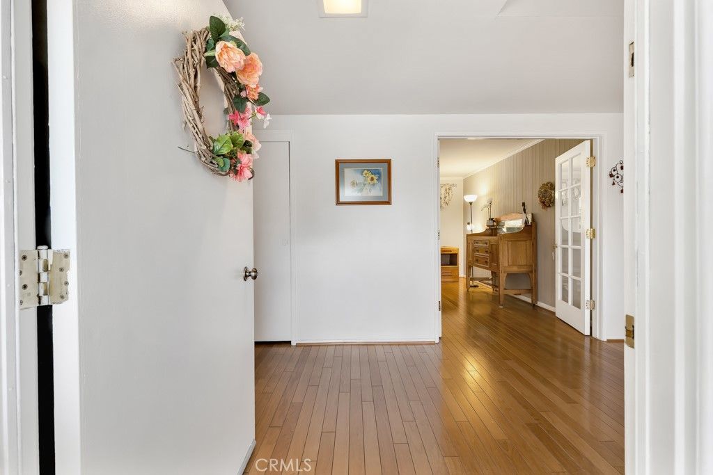 Photo of 32 W Bonita Dr, Simi Valley, CA 93065 (MLS # SR26074906)