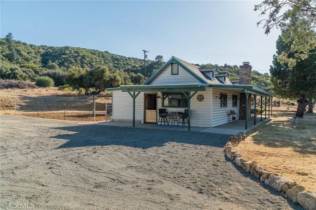 60861 Burnt Valley Road