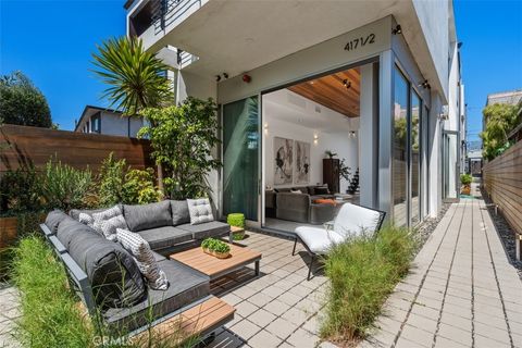 Photo of 417 Sunset Avenue #1.2, Venice, CA 90291 (MLS # OC25131995) Photo of 417 Sunset Avenue #1.2, Venice, CA 90291 (MLS # OC25131995)