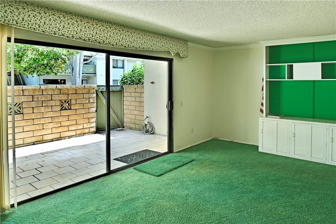 8566 Van Ness Court 22C
