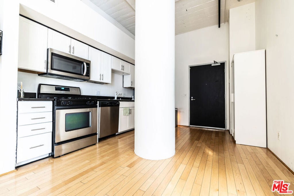 420 S San Pedro Street 231