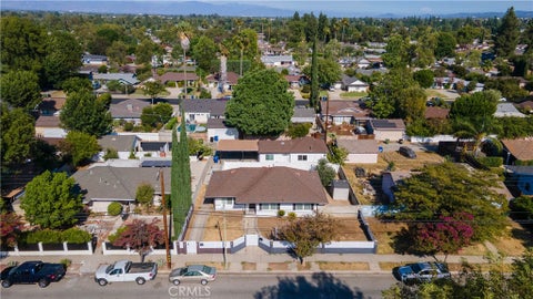 Tiny photo for 7840 7842 Woodlake Avenue, West Hills, CA 91304 (MLS # SR26185656)